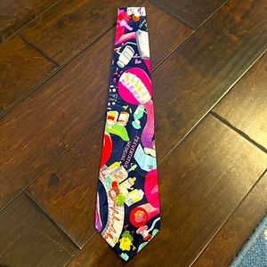 Preventative medicine theme silk tie